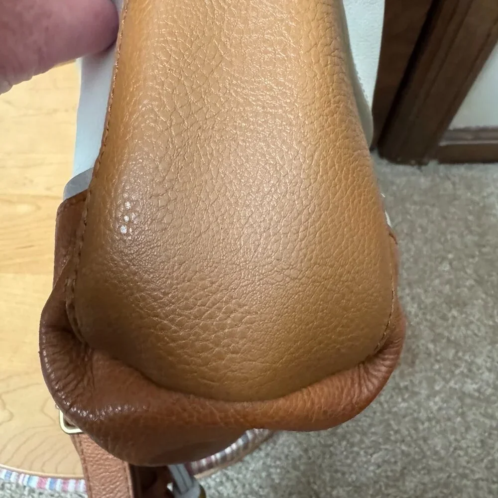Fossil Ivory & Brown Shoulder/Crossbody Hobo Bag w/Side Pockets